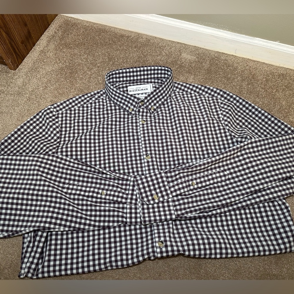 Mizzen and Main men’s dress shirt - maroon/purple pattern